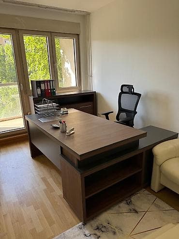 forma ideale plasticne stolice: Komplet kancelarijskog nameštaja – izvršni i salonski setovi + — 2