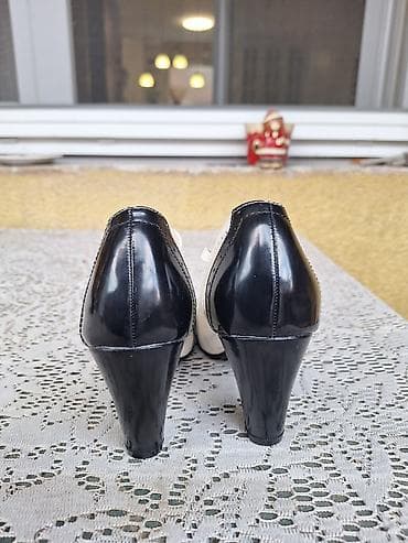 zenske cipele beograd: Cipele NOVE 38 - Veličina: 38 - Gazište: 24 cm Elegantne dvobojne — 2