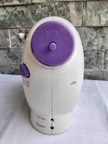 trimer za sisanje i brijanje: Mašina za šivenje,samo probala,radi na baterije — 8