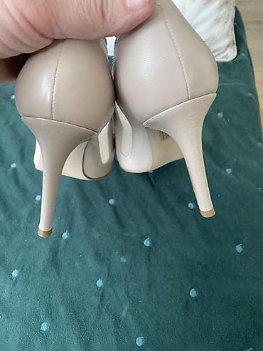 Salonke: Elegantne salonke Poletto - Model: špic salonke sa visokom, tankom — 3