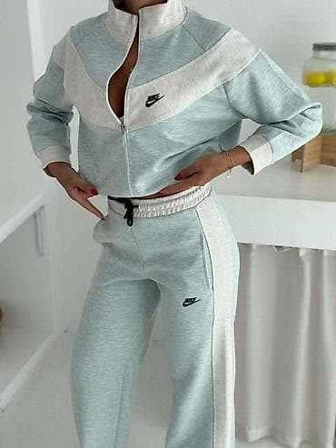 nike gore tex: S M L XL XXL
5000 din
Nike — 6