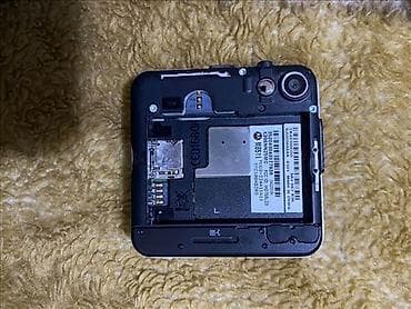 Motorola Flipout MB-511 Telefon je kao nov,posle duzeg stajanja