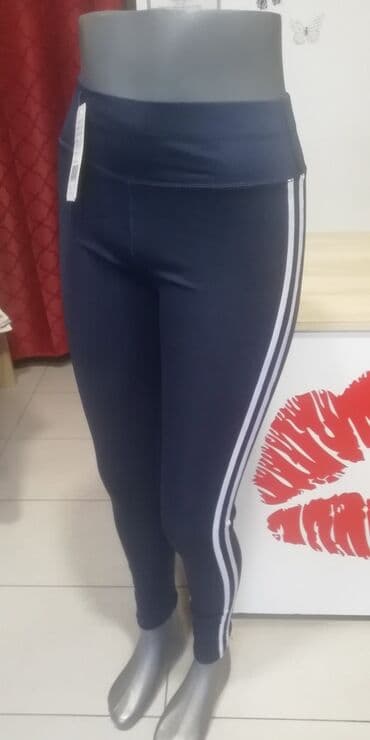 ženski kompleti sa pantalonama: S (EU 36), M, L, Normalan struk, Drugi kroj pantalona — 2