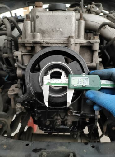 Nosac srednjeg lezaja za Mercedes U ponudi imamo nove delove od gume na lalafo.rs Nosac srednjeg lezaja za Mercedes U ponudi imamo nove delove od gume