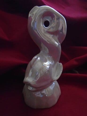 lov i ribolov smederevska palanka: Zaista prelepa porcelanska figura ribe, visine oko 15 cm. Uz nju na — 1