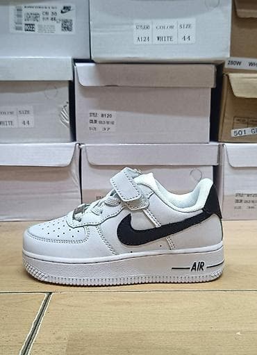 roler patike: Nike Force čičak
25-30
3200 din ❤️‍🔥✨
dk — 5
