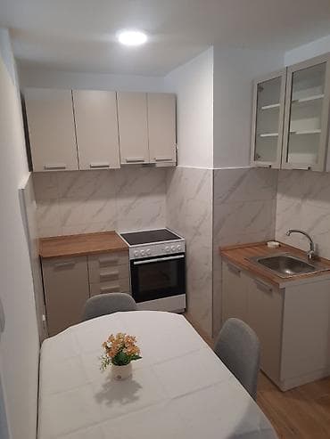 staklene case novi sad: Kompletno renoviran stan,odmah useljiv, poseduje kablovsku — 5