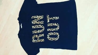 Kape i aksesoari: Crna majica l vel sa tigrastim detaljima — 2