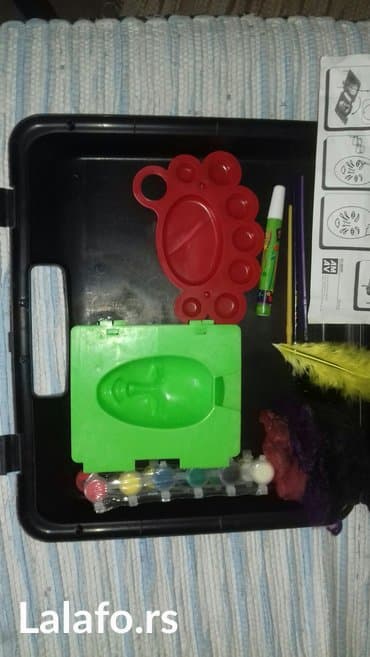 kaput m: Šablon za pravljenje maski sa dodatnom opremom slanje ili licno — 1
