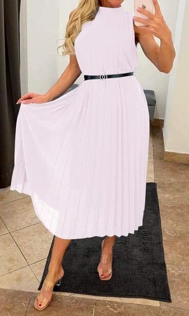 prelepe haljine: Prelepa haljina 
Do xxl
2400din — 1