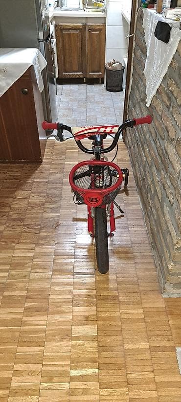 Prodajem dečiji bicikl Rover 16 inča, idealan za uzrast od oko 4 do 7 — 10