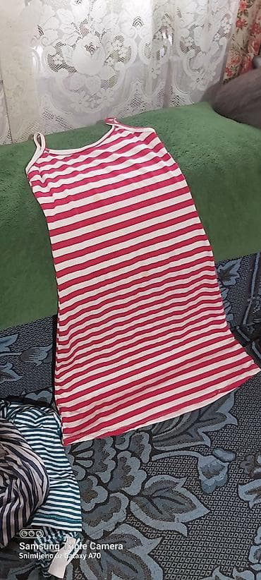 Lot haljinica za devojčice – 4 komada 1) Roze pamučna haljinica sa