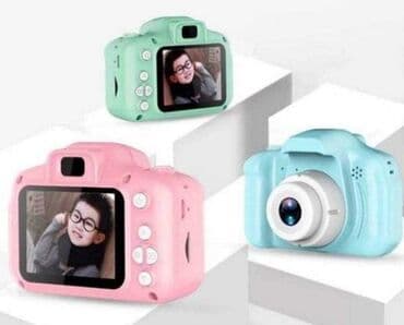 Fotoaparat za decu LCD: TFT2,0 inča Senzor: 13 mega piksela Objektiv