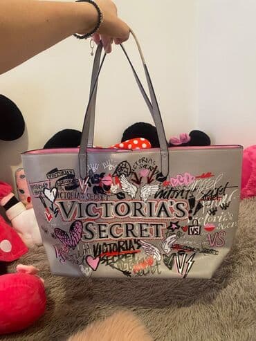 Torbe: Victorias secret original kozna torba olus manja pismo 3000 din — 3