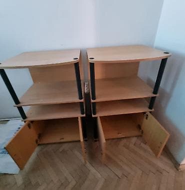 komoda masiv: Dva ista stalka. Prodaju se zajedno. 60 x 93 x 43. Cena za oba je — 3