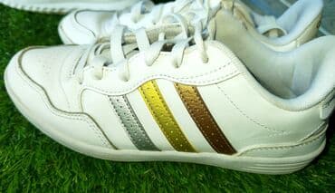 hello kitty patike: Adidas, 36, color - White — 1