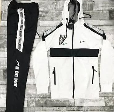 Sportska trenerka – komplet dukserica sa kapuljačom i donji deo Više