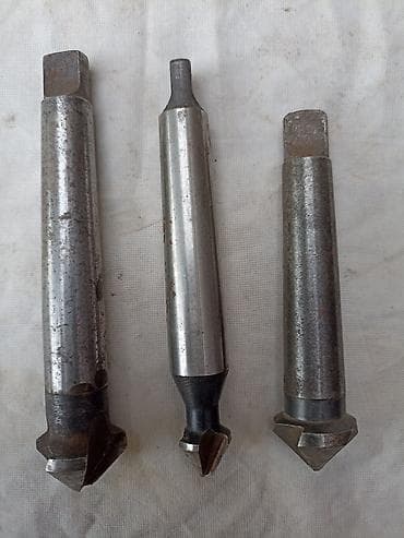 Tri komada upuštala za metal sa slike fi-28 mm 25 mm 16 mm,sve kao na
