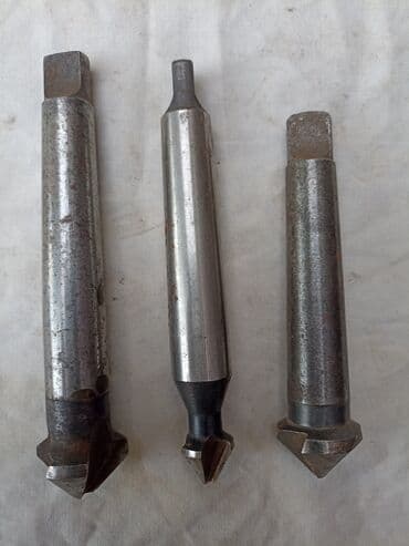 Ostali alati i mašine: Tri komada upuštala za metal sa slike fi-28 mm 25 mm 16 mm,sve kao na — 1