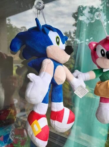 igračke sonic: 1kom po izboru 950din 5kom (razlicitih) 3000din Plišana Sonic druzina — 7
