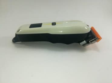 Electronics: Profi mašinica za šišanje sa displejom GEMEI GM-6018 Profesionalna — 3