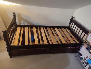 namestaj m: Jednokrevetni drveni ram za krevet sa fiokom za odlaganje. - — 5