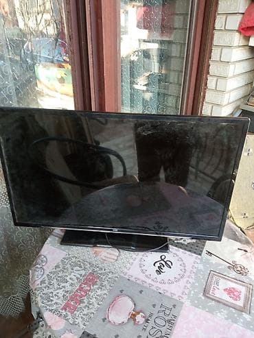 samsung daljinski za tv: VOX LED televizor 32B500 – 32 inča - Ekran: 32" LED - Model: VOX — 2