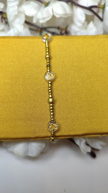metro torbe za plazu: Zlatno-žuta narukvica od perlica - Ručno nizane sitne metalik zlatne — 2