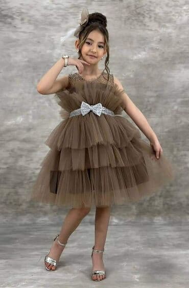 Odmah dostupne haljinice u kompletu sa mašnom za kosu od 2 do 12 na lalafo.rs Odmah dostupne haljinice u kompletu sa mašnom za kosu od 2 do 12