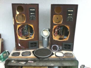 Mini disk plejeri: Z. k. Visare za 10 inca-delovi -kutije 70x36x28cm; prazne; potrebno — 1