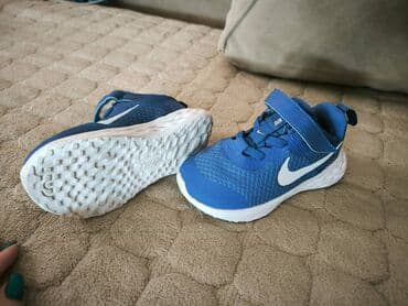 zimske pantalone za devojcice: Nike, Veličina - 23 — 4