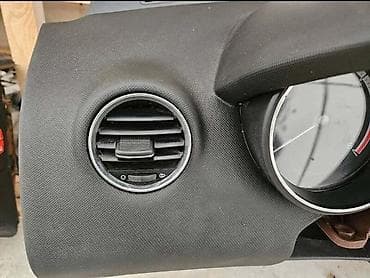 sajtne pezo 307: RESETKA VENTILACIJE ZA PEUGEOT 308 ZA 2007. GOD — 2