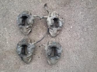 diferencijal za ladu nivu: Kočiona klešta leva i desna lada 2105,2107 riva. Polovna, očuvana — 1