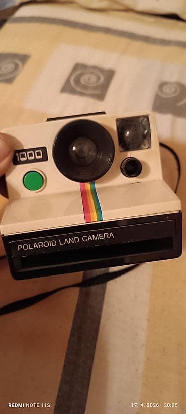 Polaroid Land Camera 1000 – instant fotoaparat sa čuvenom “rainbow”