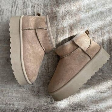 Uggs: High boots — 3