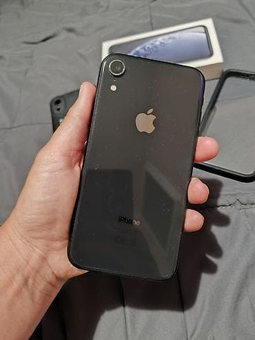 mobilni telefoni sa tastaturom: IPhone XR 64 GB – crni - Ekran 6.1" Liquid Retina (LCD) sa Face — 5