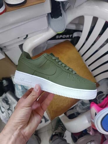 a klasa patika: Nike, 37 — 6