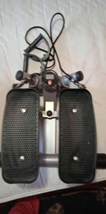 Donji delovi trenerke: Sprava za vezbanje — 1