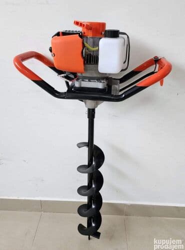 za busenje rupa na kaisu: Prodajem nov i kvalitetan benzinski bušač rupa. Snaga: 52 CC Model — 11