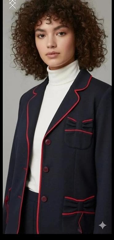 elegantni kacketi: Elegantno žensko odelo – sako i pantalone u tamnoplavoj boji sa — 1