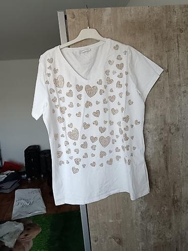 Ženska majica LC Waikiki Basic - Model: kratki rukav, V-izrez -