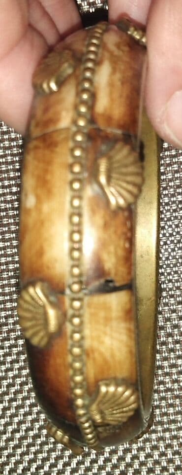 Personal Items: NARUKVICA LETNJA PRESLATKA — 1