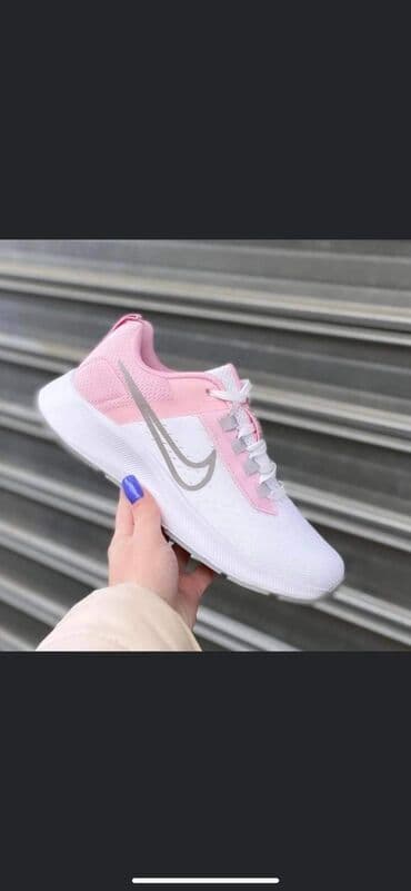 nike air command: 41 — 4