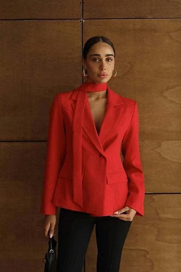 ramaks haljine: S M L XL
3.800 din
Sako e6 — 5