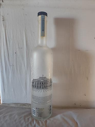 dozer za rakiju: Prazna flasa vodke Belvedere 6 litra Prodajem praznu flasu vodke — 3