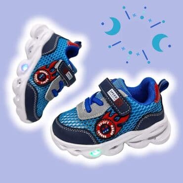 SNIZENJE TOP izgled i TOP kvalitet Svetlece patikice Odlican model na lalafo.rs SNIZENJE TOP izgled i TOP kvalitet Svetlece patikice Odlican model