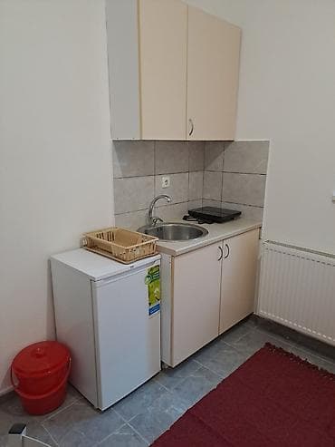 soba za izdavanje beograd: Zemun, Nova Galenika, izdajem sobu za zaposlenu osobu, u prizemlju — 3
