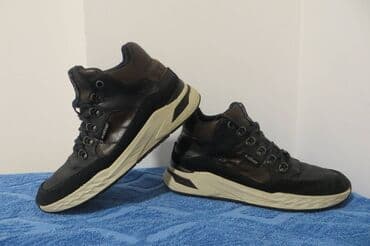 Trainers, size - 44