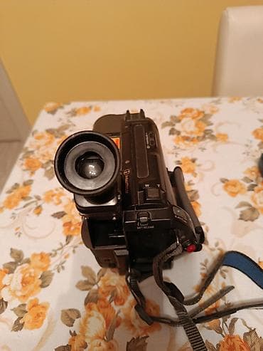 sony playstation 4 cena winwin: Sony Handycam video kamera – Video8 XR format, model CCD-TR511E — 4