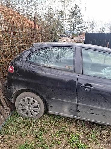 karbon traka: SEAT IBIZA 2004. GOD. - KOMPLETAN AUTO U DELOVIMA | SEAT IBIZA 1.2 — 2